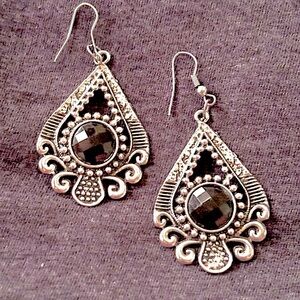 Lovely Vintage Silver Scrolling Filigree Dangle Earrings!